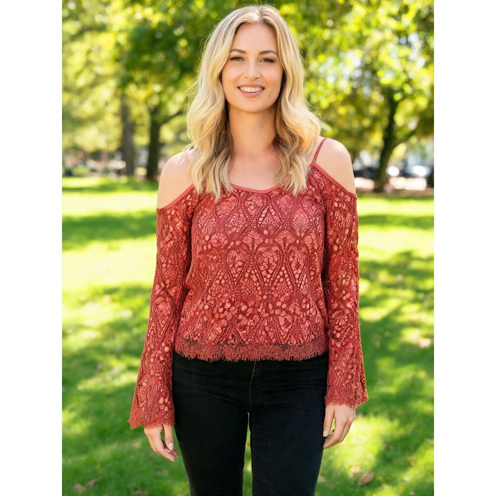 NEW Charlotte Russe cold shoulder lace long-sleeved top  Size M